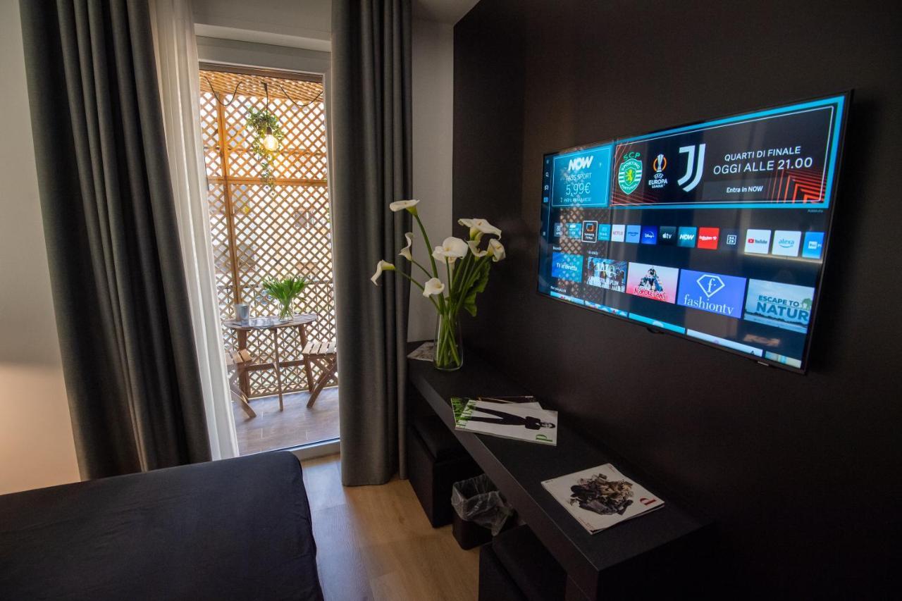 Contemporaneamente 147 - Modern & Comfort Rooms Bari Eksteriør billede