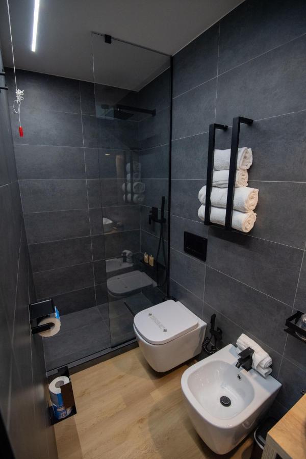 Contemporaneamente 147 - Modern & Comfort Rooms Bari Eksteriør billede