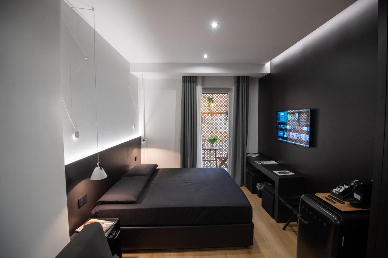 Contemporaneamente 147 - Modern & Comfort Rooms Bari Eksteriør billede